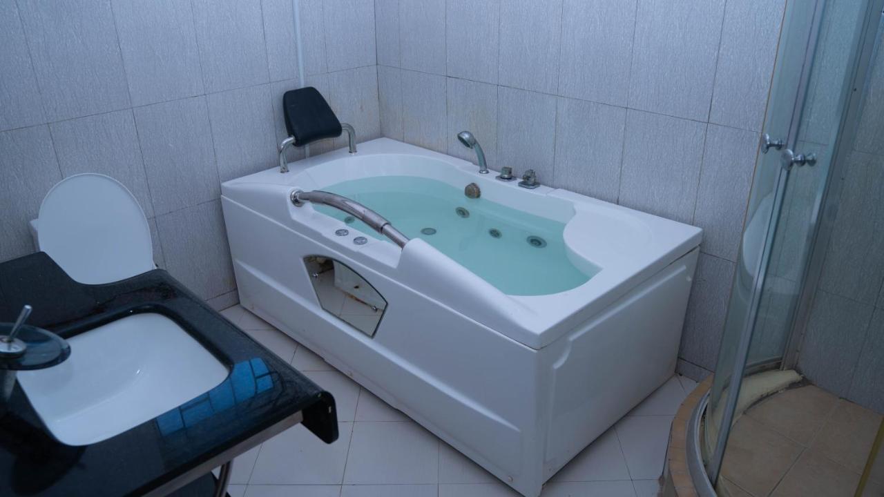 Luxury Beach Villa Inn 다르에스살람 외부 사진